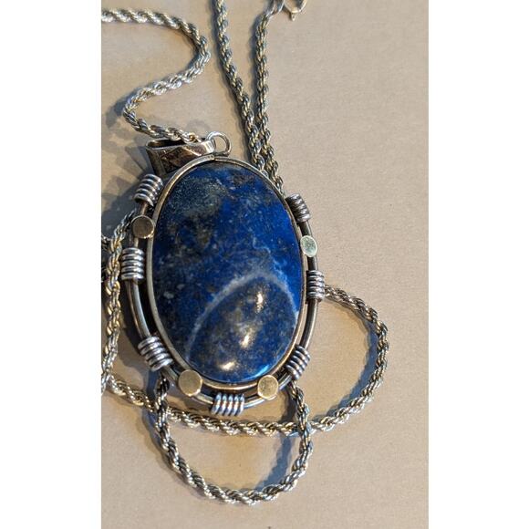 Blue Stone Bezel Set in Sterling Silver on Vintage Heavy Sterling Rope Chain - Picture 14 of 16